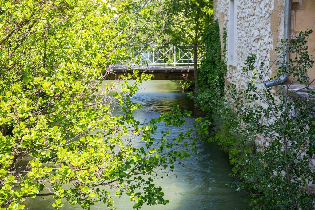 Hotel Domaine De Blanche Fleur Châteauneuf-de-Gadagne Exteriér fotografie