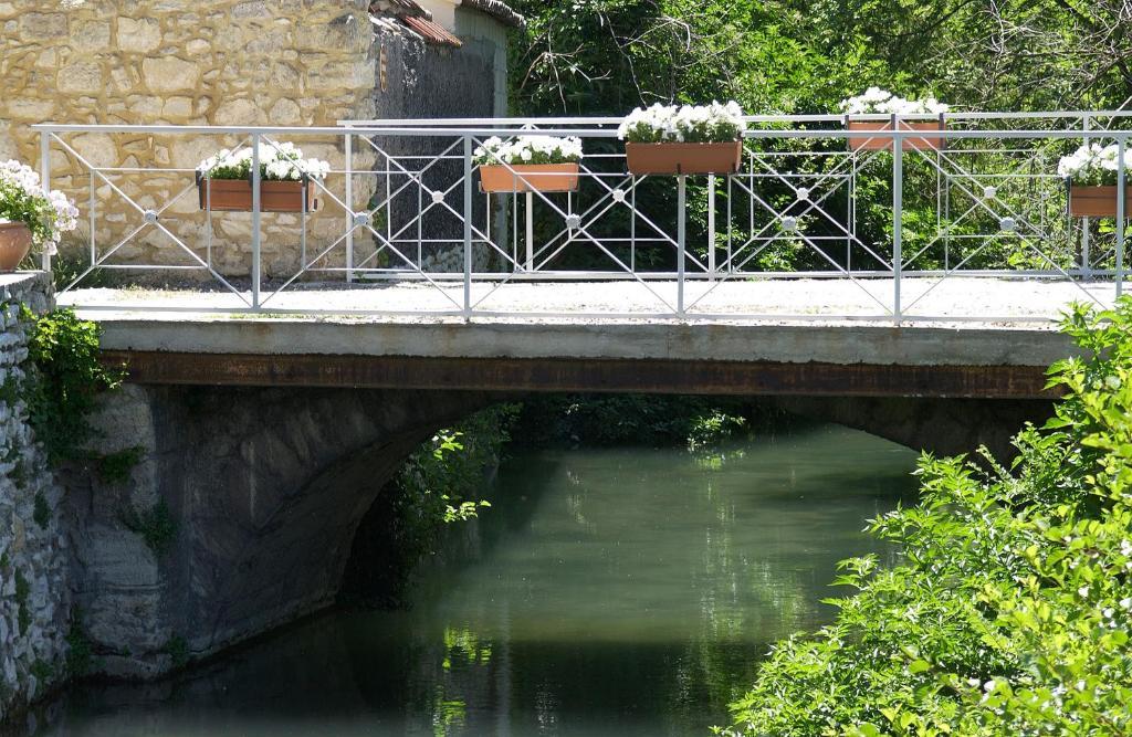 Hotel Domaine De Blanche Fleur Châteauneuf-de-Gadagne Exteriér fotografie